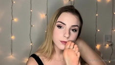 Teen slut foot fetish cock rub