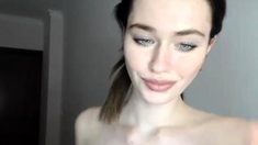 Brunette Solo Webcam Masturbation