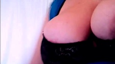 Turkish Mature flash tits on the webcam